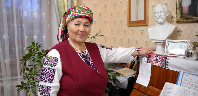 Fotografie z natáčení s Valentinou Nikiruj v jejím domě. Město Bilhorod-Dnistrovskyj, Oděská oblast. Post Bellum Ukrajina, 2024.